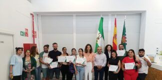 Entrega de diplomas del Programa Proyectos Integrales para la Inserción Laboral de COAG Almería